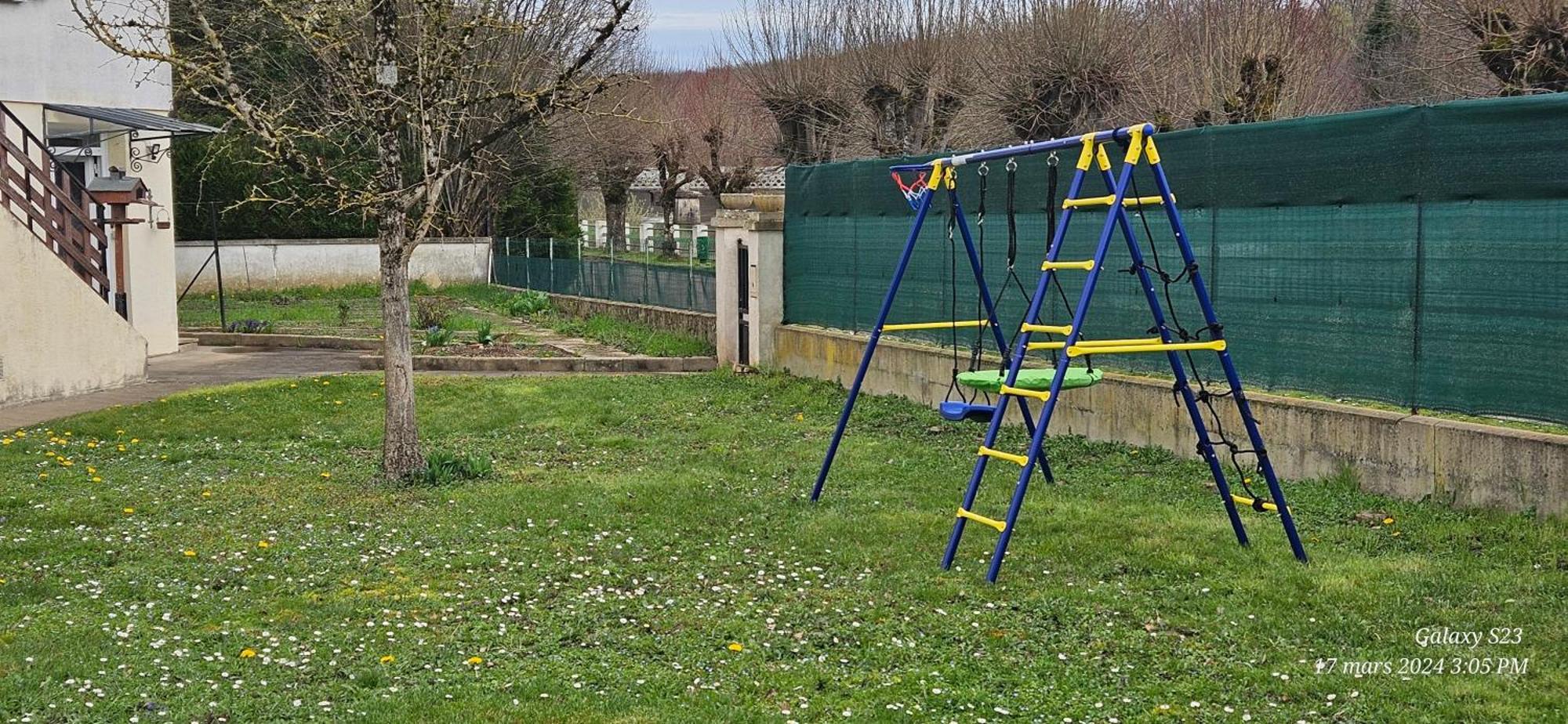 Pavillon Avec Jardin Clos Au Bord De L'Yonne Coulanges-sur-Yonne Екстериор снимка